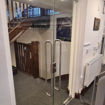 Installer of Glass Partitioning North London